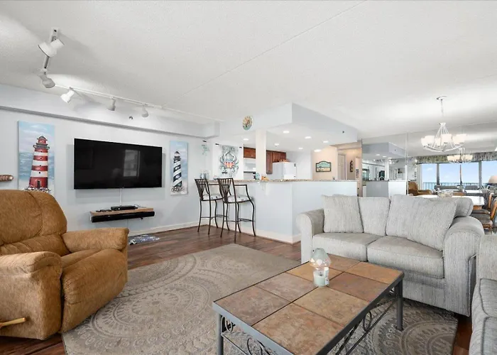 3 Bed/2 Bath Direct Ocean Front Capri With Indoor Pool! * Ocean City