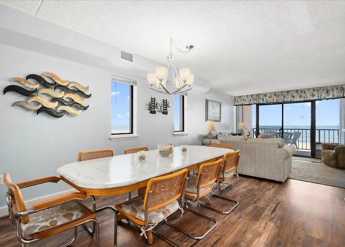 3 Bed/2 Bath Direct Ocean Front Capri With Indoor Pool! *