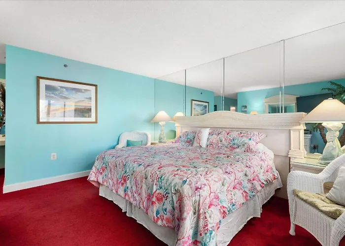 3 Bed/2 Bath Direct Ocean Front Capri With Indoor Pool! * Ocean City