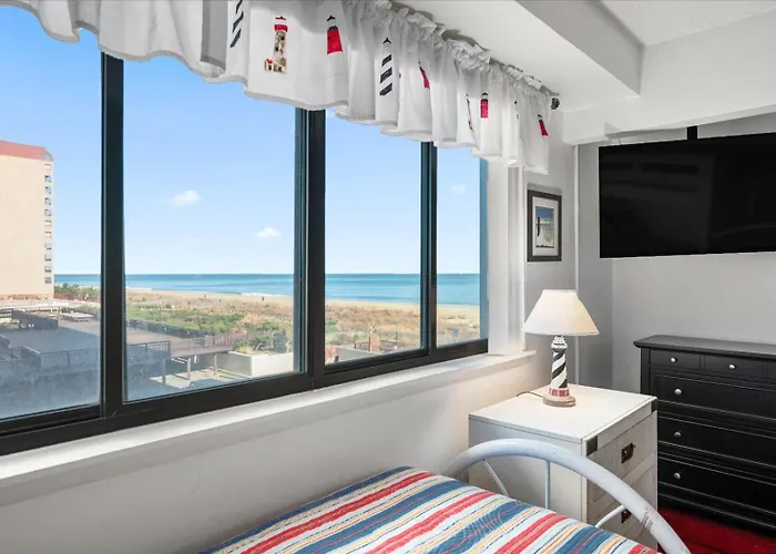 3 Bed/2 Bath Direct Ocean Front Capri With Indoor Pool! Ocean City