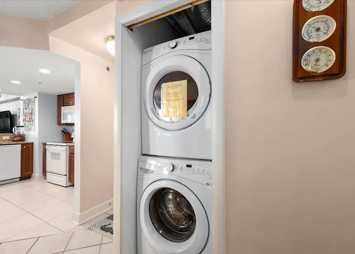 3 Bed/2 Bath Direct Ocean Front Capri With Indoor Pool! Ocean City