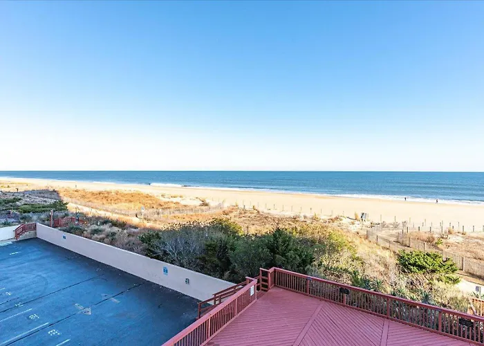 3 Bed/2 Bath Direct Ocean Front Capri With Indoor Pool! * Ocean City