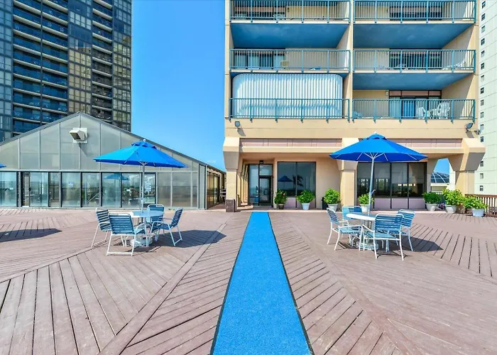 3 Bed/2 Bath Direct Ocean Front Capri With Indoor Pool! Holiday home *