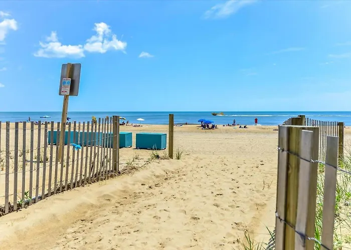 3 Bed/2 Bath Direct Ocean Front Capri With Indoor Pool! * Ocean City