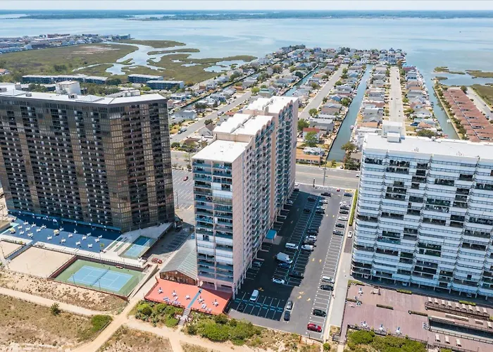 Holiday home 3 Bed/2 Bath Direct Ocean Front Capri With Indoor Pool!